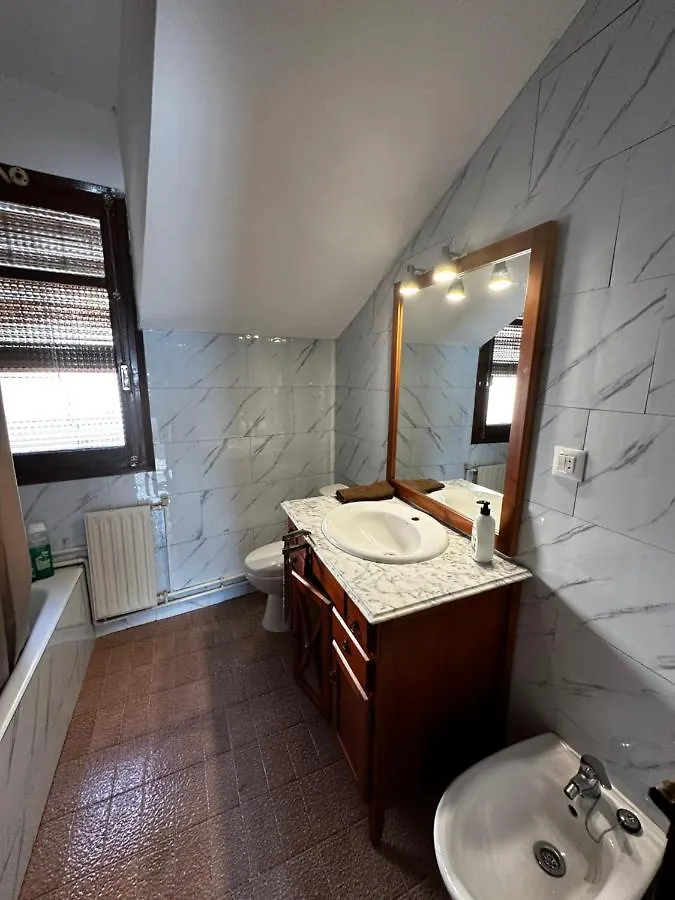 Piso Amplio De 4 Habitaciones En El Centro De Toledo España
